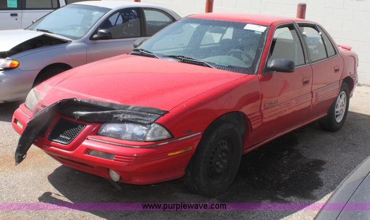 image for item G4607 1995 Pontiac Grand Am SE