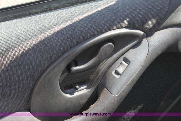 image for item G4607 1995 Pontiac Grand Am SE