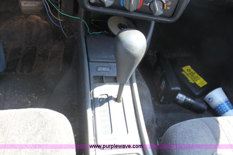 image for item G4607 1995 Pontiac Grand Am SE