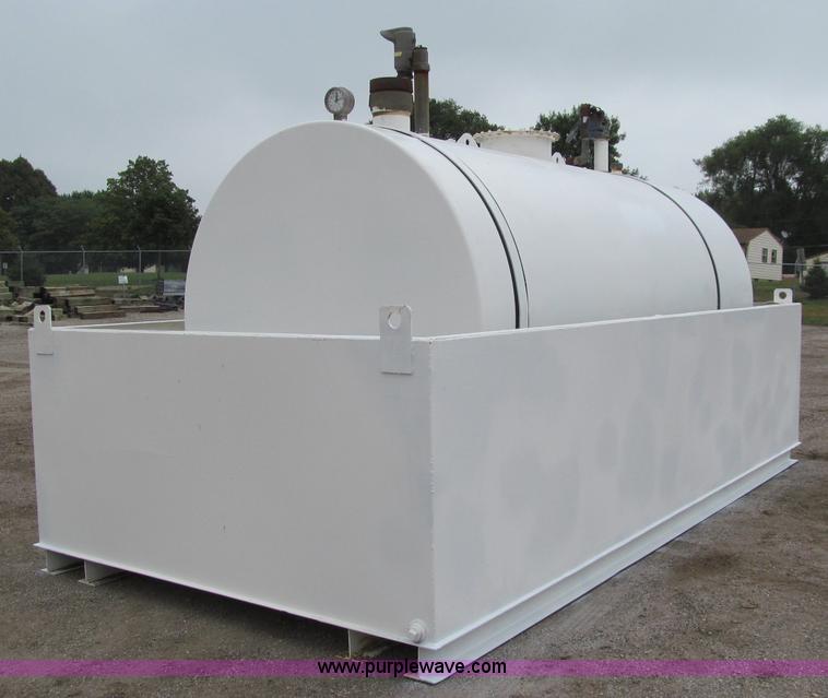 image for item A8442 Modern Welding Company 3,982 gallon gasoline storage tank