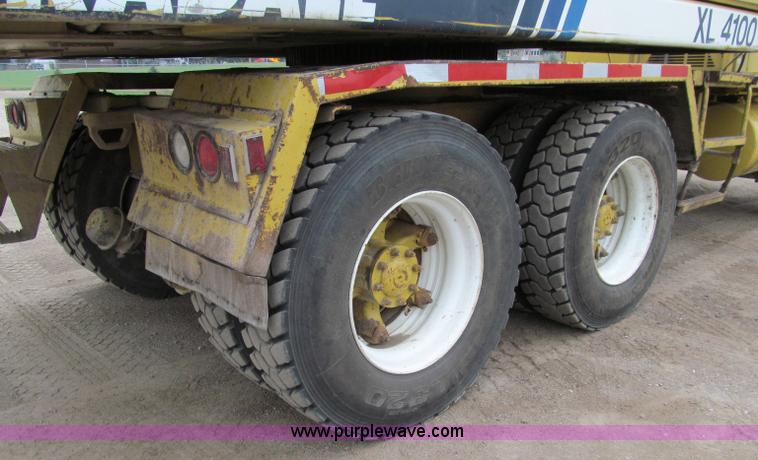 image for item A8443 1998 Gradall XL4100 mobile hydraulic excavator