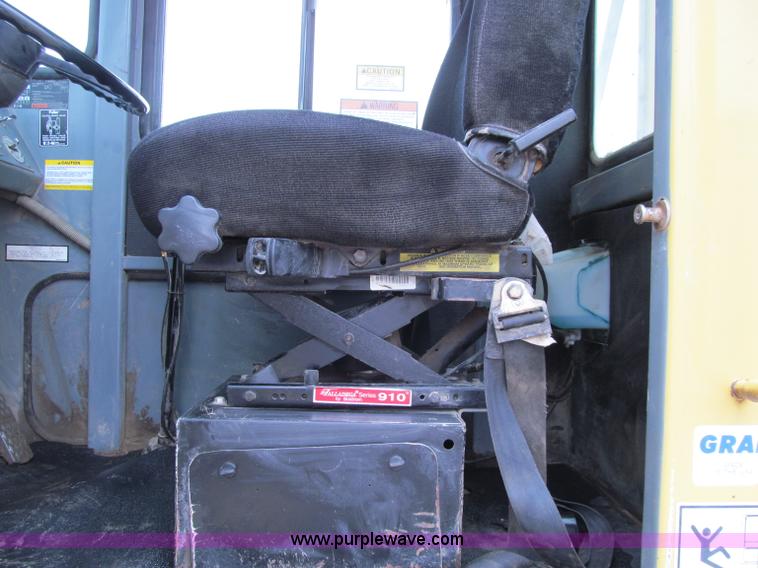 image for item A8443 1998 Gradall XL4100 mobile hydraulic excavator