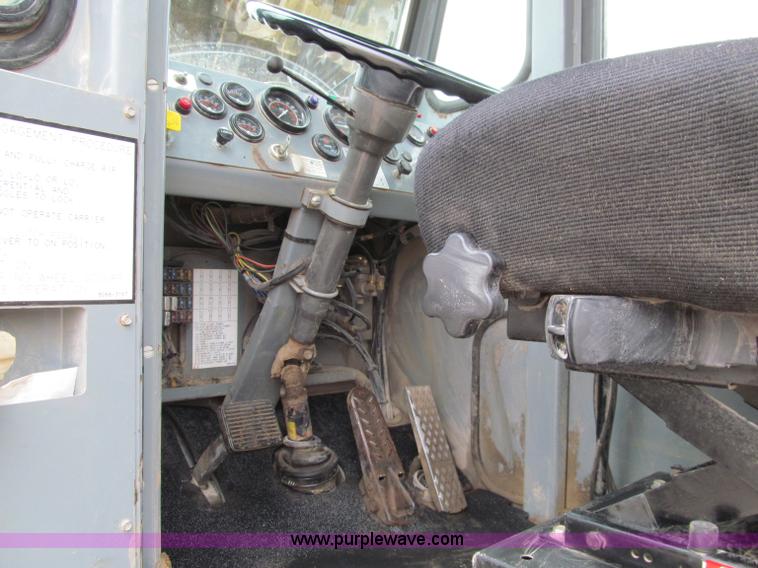 image for item A8443 1998 Gradall XL4100 mobile hydraulic excavator