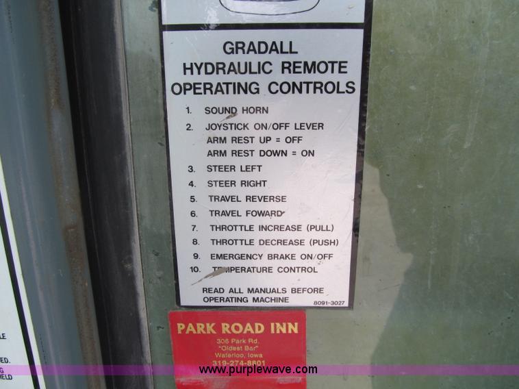 image for item A8443 1998 Gradall XL4100 mobile hydraulic excavator