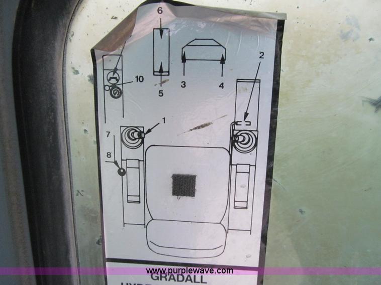 image for item A8443 1998 Gradall XL4100 mobile hydraulic excavator