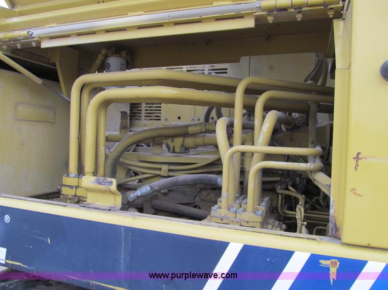 image for item A8443 1998 Gradall XL4100 mobile hydraulic excavator