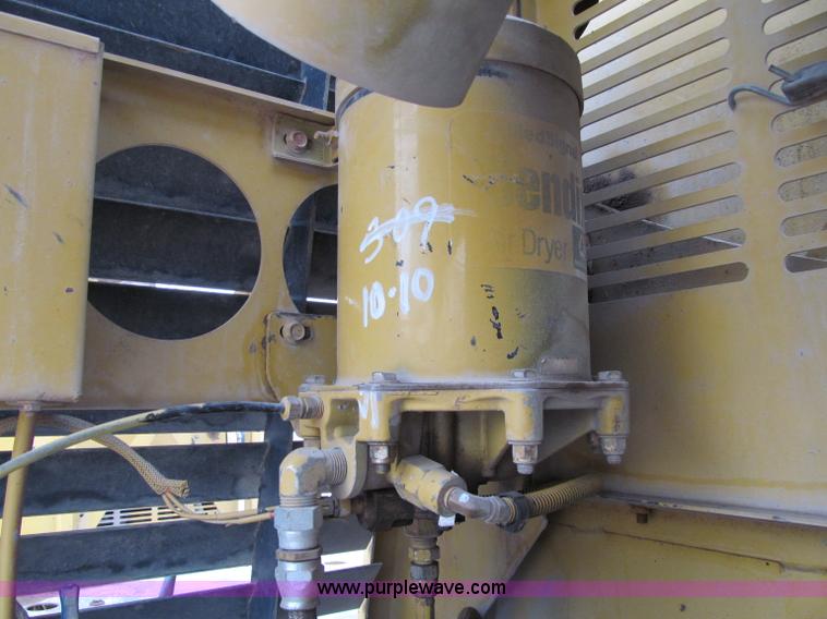 image for item A8443 1998 Gradall XL4100 mobile hydraulic excavator