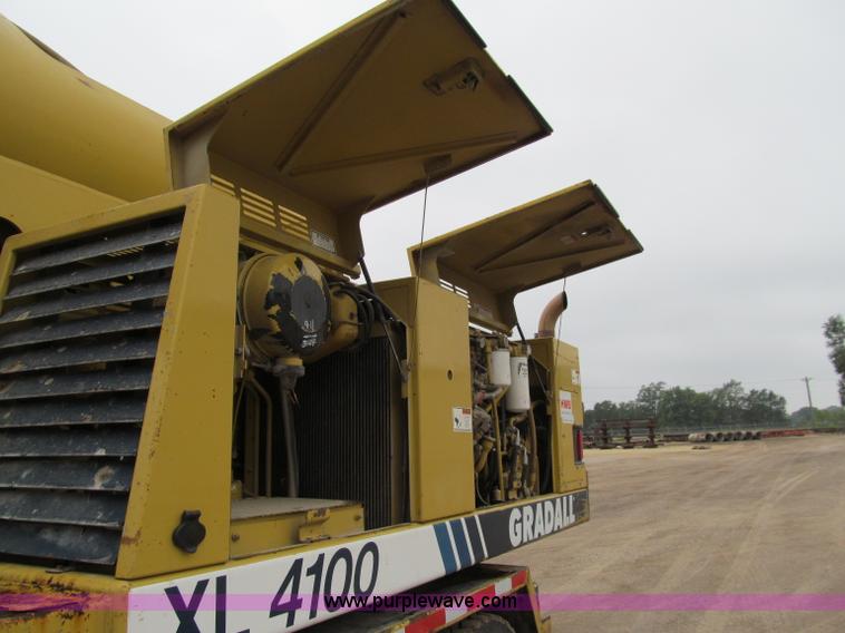 image for item A8443 1998 Gradall XL4100 mobile hydraulic excavator