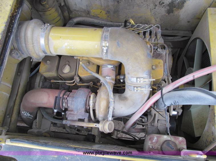 image for item A8443 1998 Gradall XL4100 mobile hydraulic excavator