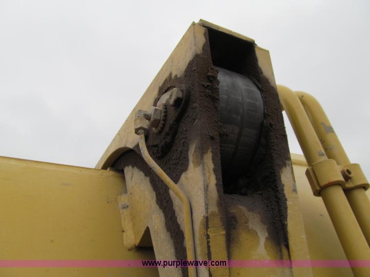 image for item A8443 1998 Gradall XL4100 mobile hydraulic excavator