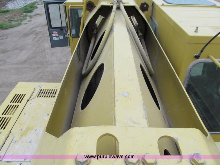 image for item A8443 1998 Gradall XL4100 mobile hydraulic excavator