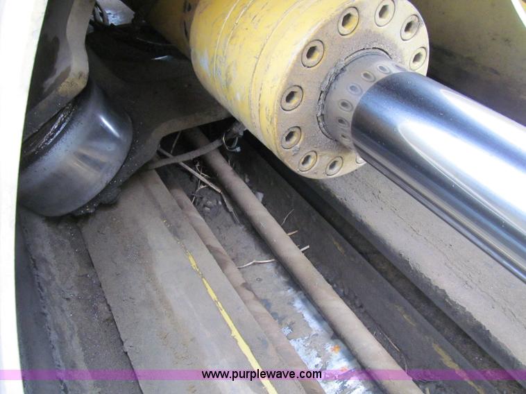 image for item A8443 1998 Gradall XL4100 mobile hydraulic excavator