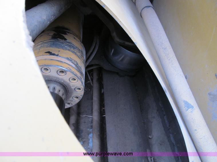 image for item A8443 1998 Gradall XL4100 mobile hydraulic excavator