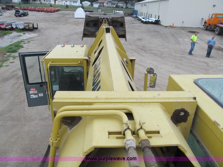image for item A8443 1998 Gradall XL4100 mobile hydraulic excavator