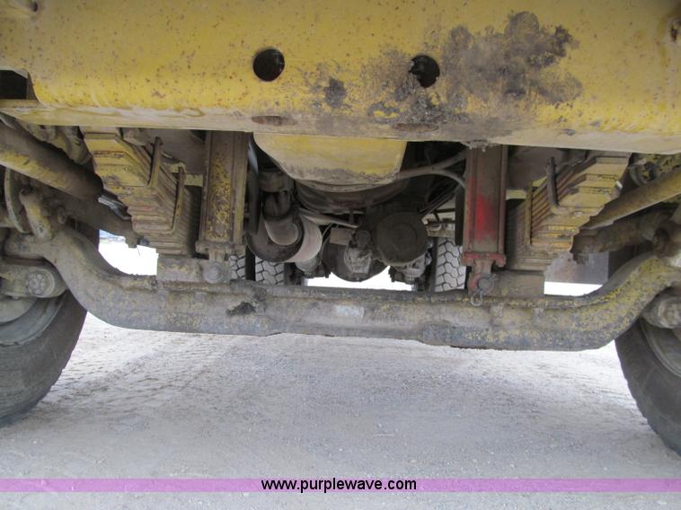 image for item A8443 1998 Gradall XL4100 mobile hydraulic excavator