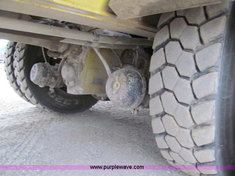 image for item A8443 1998 Gradall XL4100 mobile hydraulic excavator