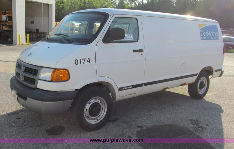 image for item A8446 2001 Dodge Ram 2500 cargo van