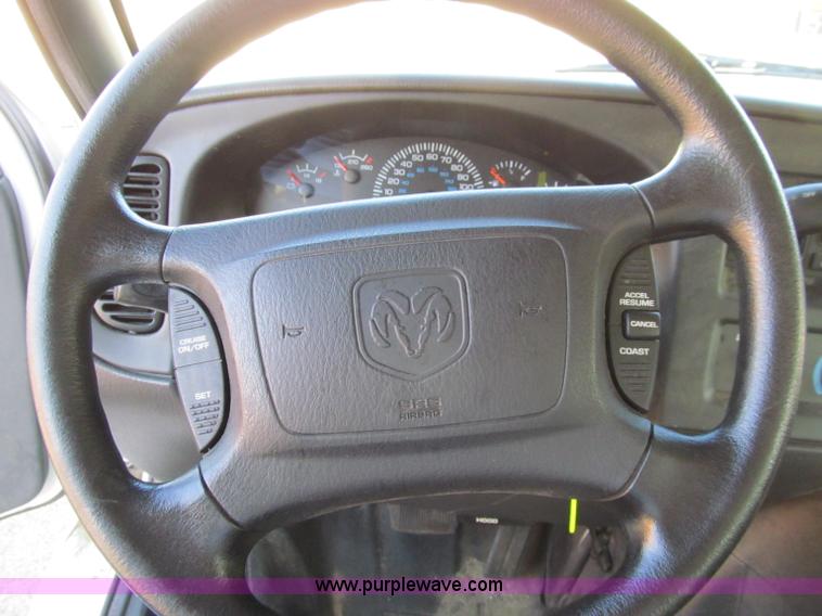 image for item A8446 2001 Dodge Ram 2500 cargo van