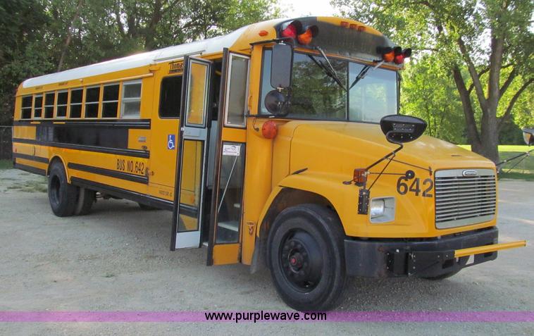image for item A8447 2001 Freightliner FS65 school bus
