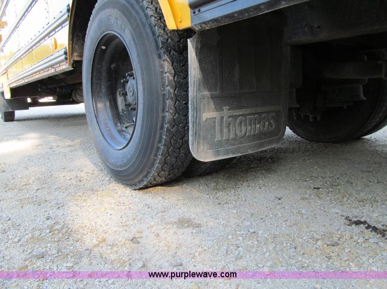 image for item A8447 2001 Freightliner FS65 school bus