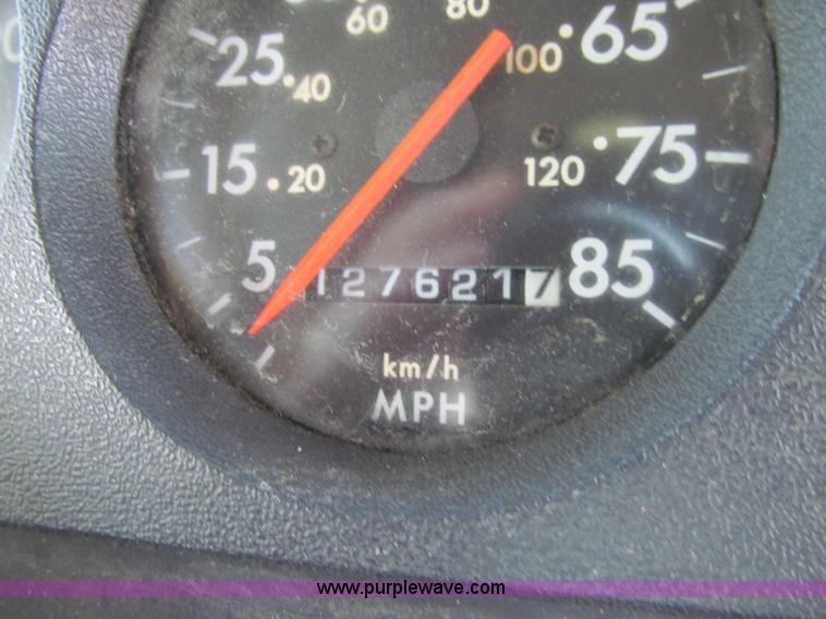 image for item A8447 2001 Freightliner FS65 school bus