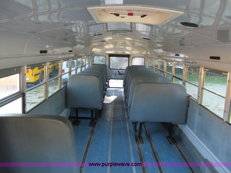 image for item A8447 2001 Freightliner FS65 school bus
