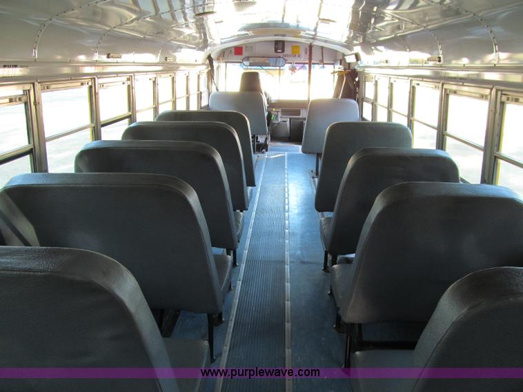image for item A8447 2001 Freightliner FS65 school bus
