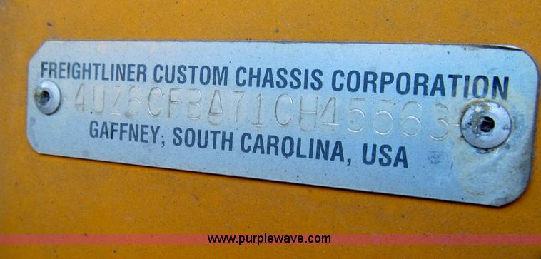 image for item A8447 2001 Freightliner FS65 school bus