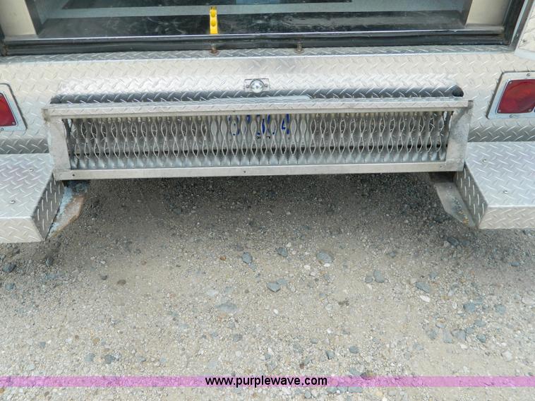 image for item B3832 2000 Ford E350 Medtec ambulance