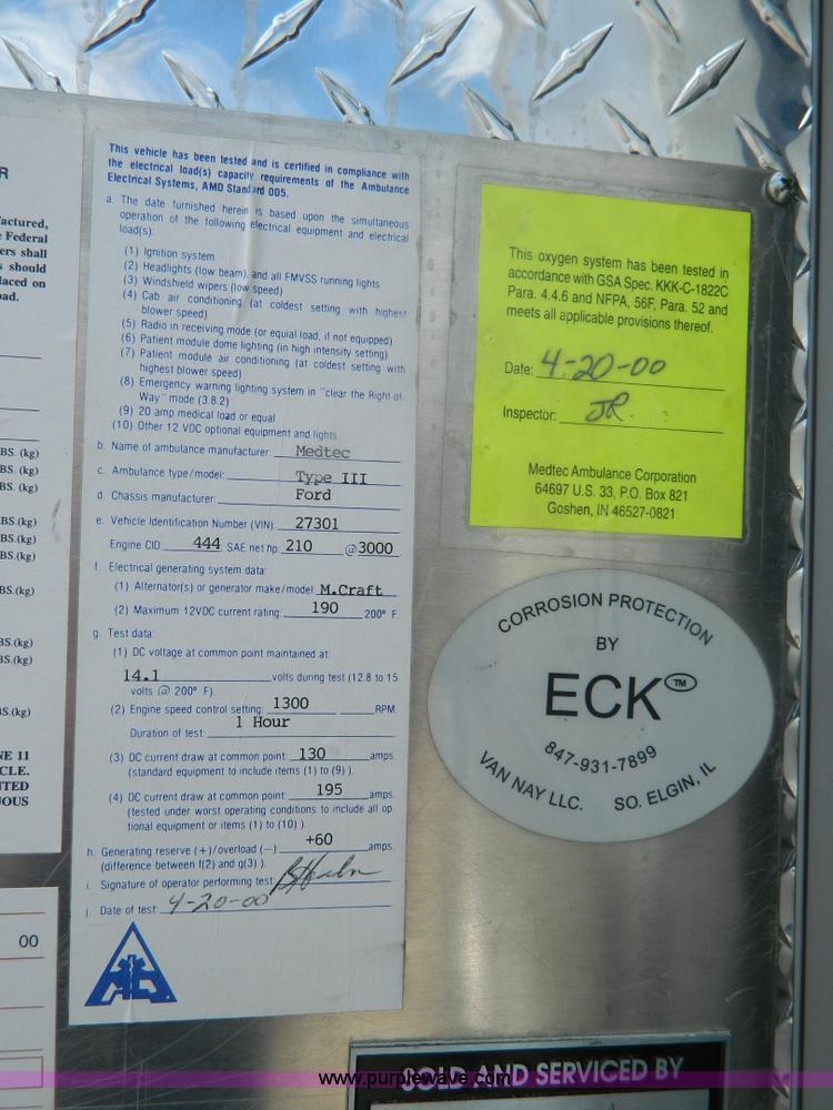 image for item B3832 2000 Ford E350 Medtec ambulance