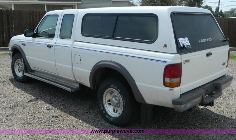 image for item B3847 1997 Ford Ranger XLT SuperCab pickup truck