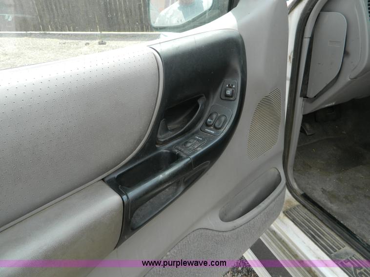 image for item B3847 1997 Ford Ranger XLT SuperCab pickup truck