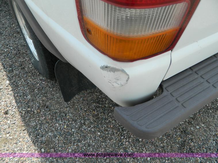 image for item B3847 1997 Ford Ranger XLT SuperCab pickup truck