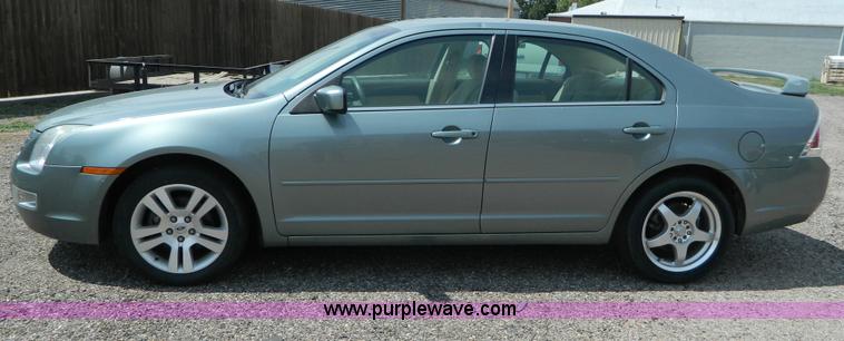 image for item B3848 2006 Ford Fusion SEL