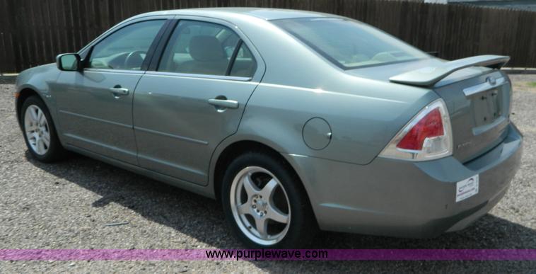 image for item B3848 2006 Ford Fusion SEL