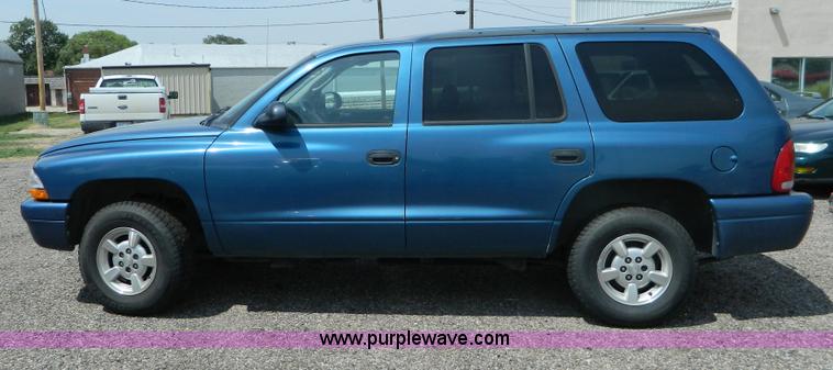 image for item B3850 2002 Dodge Durango SUV