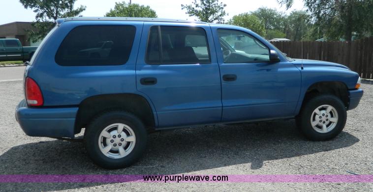 image for item B3850 2002 Dodge Durango SUV