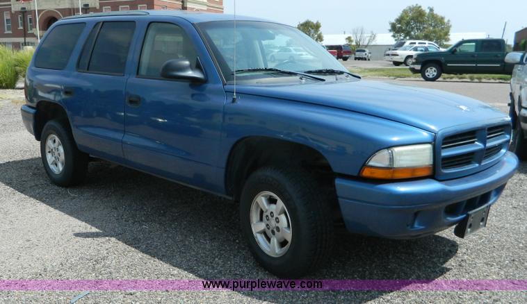 image for item B3850 2002 Dodge Durango SUV