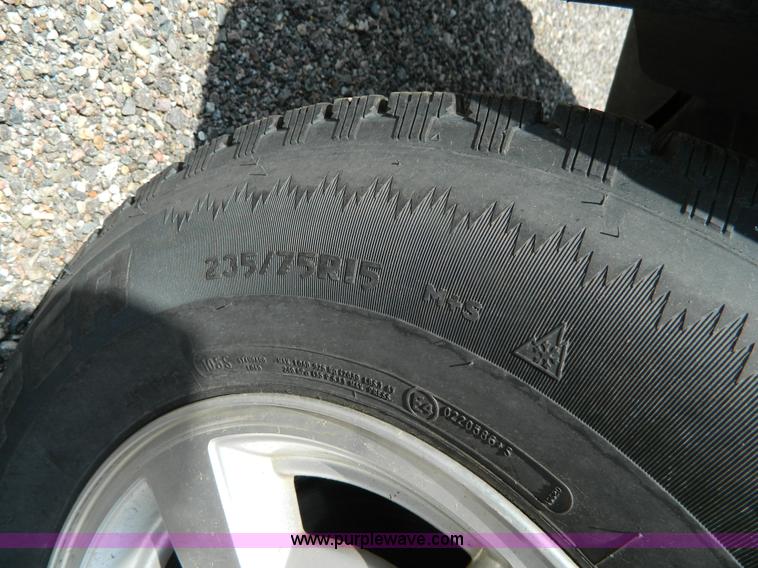 image for item B3850 2002 Dodge Durango SUV