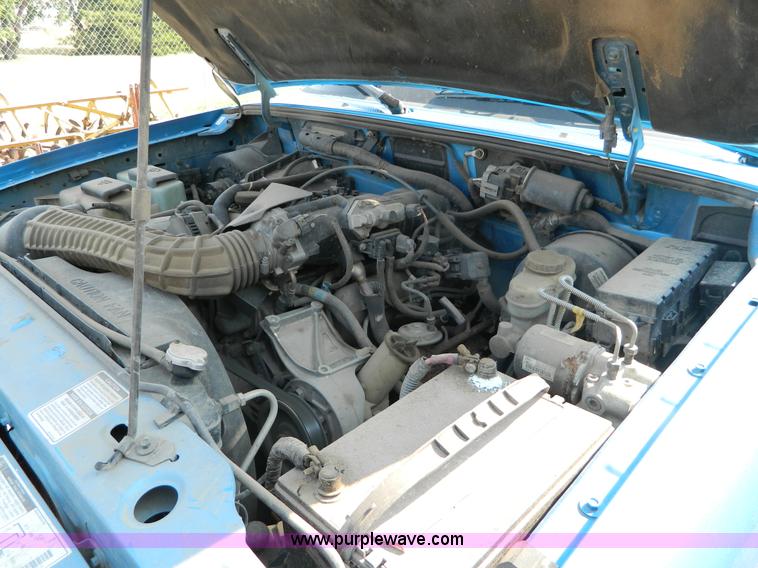 image for item B3854 1995 Ford Ranger SuperCab pickup truck