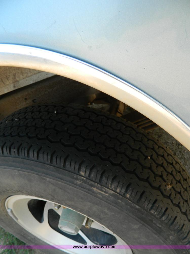 image for item B3855 1992 Chevrolet 1500 pickup truck