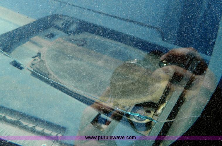 image for item B3855 1992 Chevrolet 1500 pickup truck