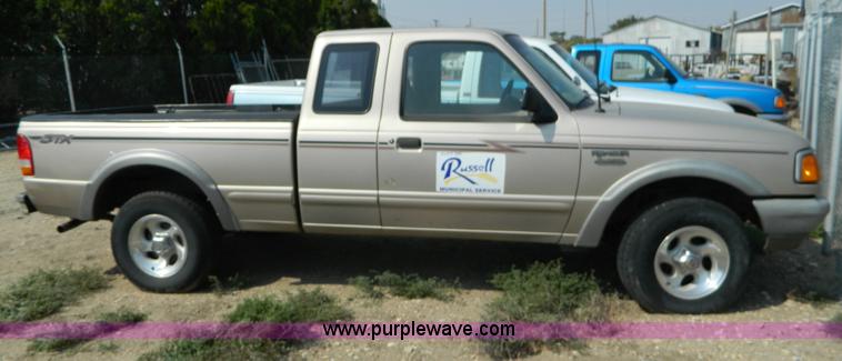 image for item B3856 1996 Ford Ranger STX SuperCab pickup truck