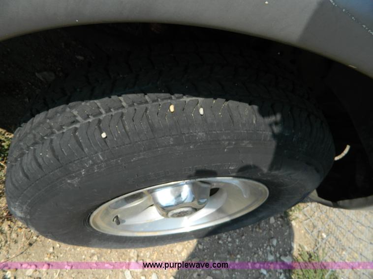 image for item B3856 1996 Ford Ranger STX SuperCab pickup truck