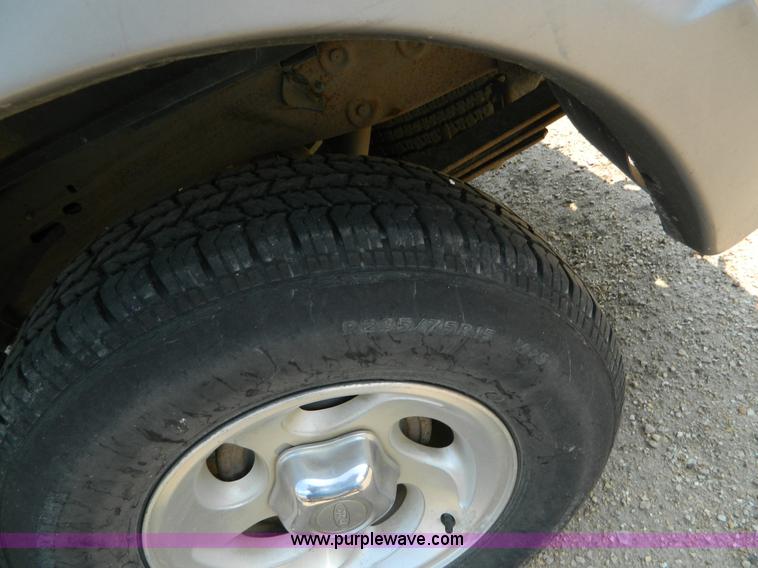 image for item B3856 1996 Ford Ranger STX SuperCab pickup truck