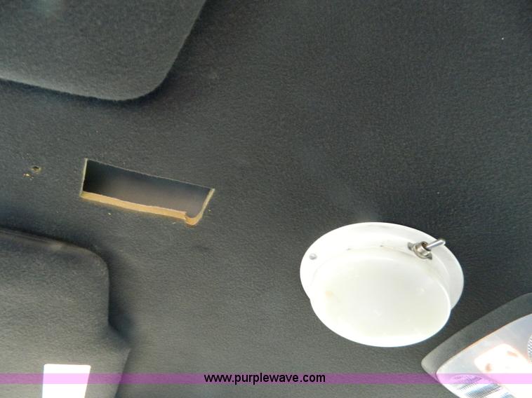 image for item B3858 2003 Ford Crown Victoria