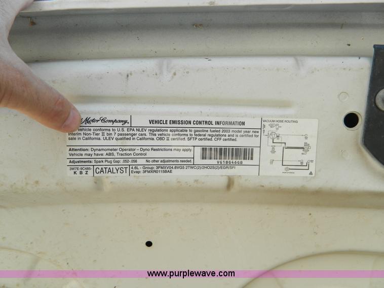 image for item B3858 2003 Ford Crown Victoria