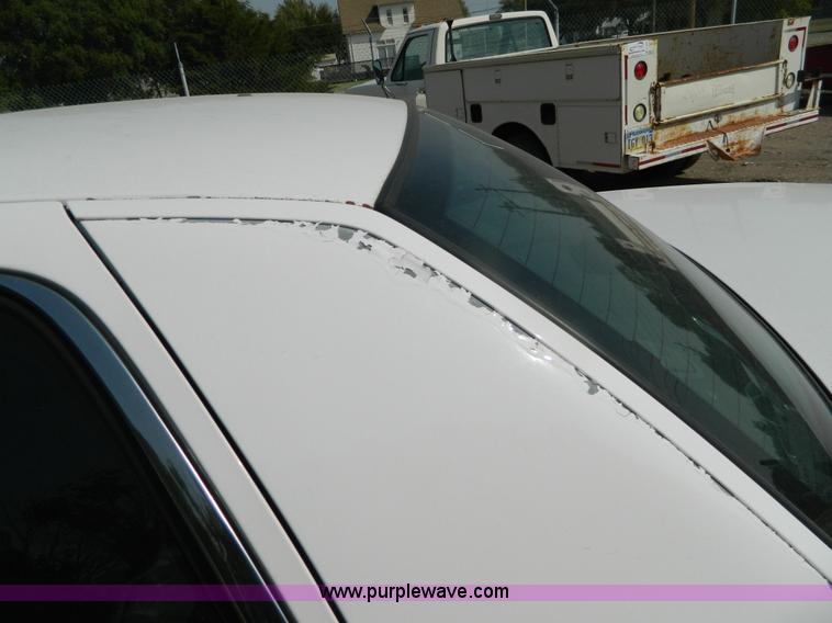 image for item B3858 2003 Ford Crown Victoria