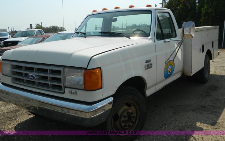 image for item B3859 1991 Ford F350 Custom utility pickup truck