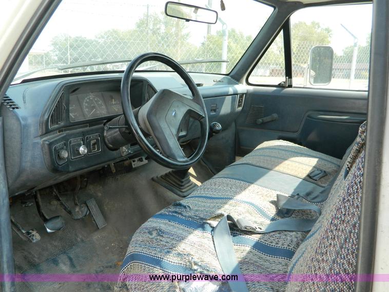 image for item B3859 1991 Ford F350 Custom utility pickup truck